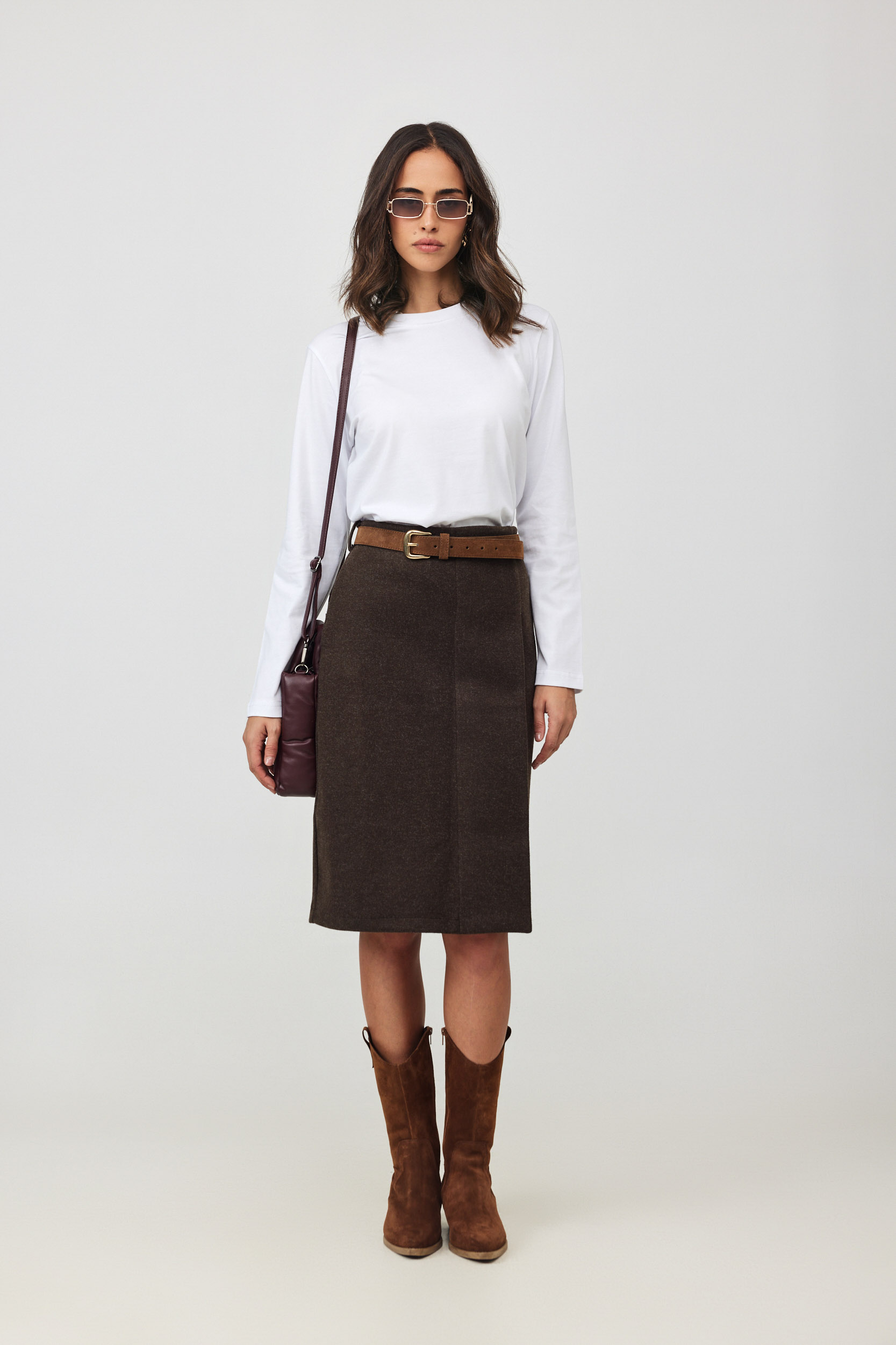 חצאית צמר קצרה – תמונה 11