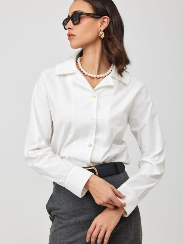 חולצה מכופתרת כותנה לבנה